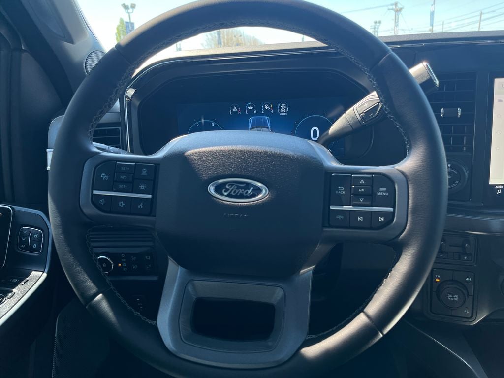2025 Ford F-450SD Lariat DRW