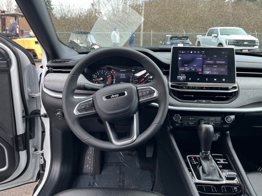 2024 Jeep Compass Latitude Lux