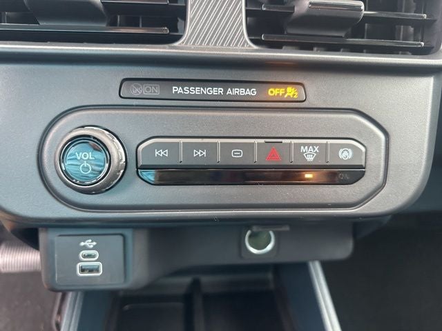 2025 Ford Maverick XL