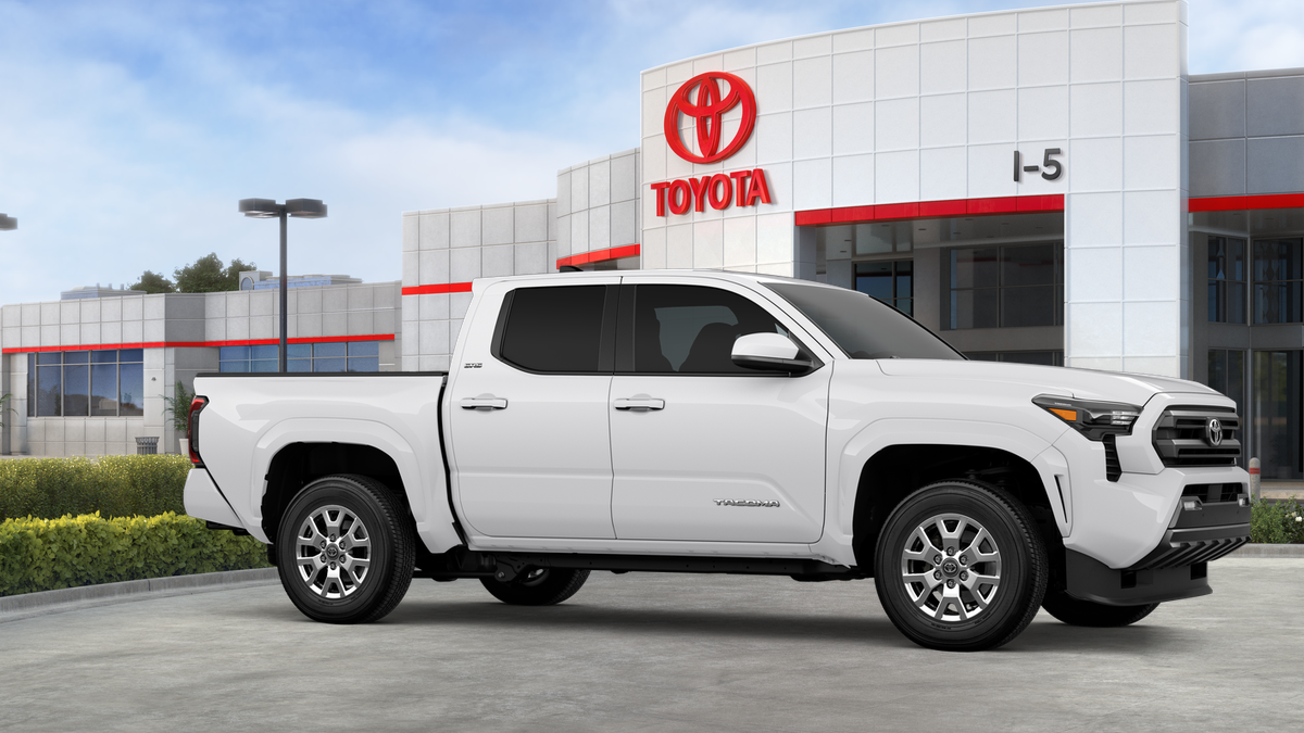 2026 Toyota Tacoma SR5