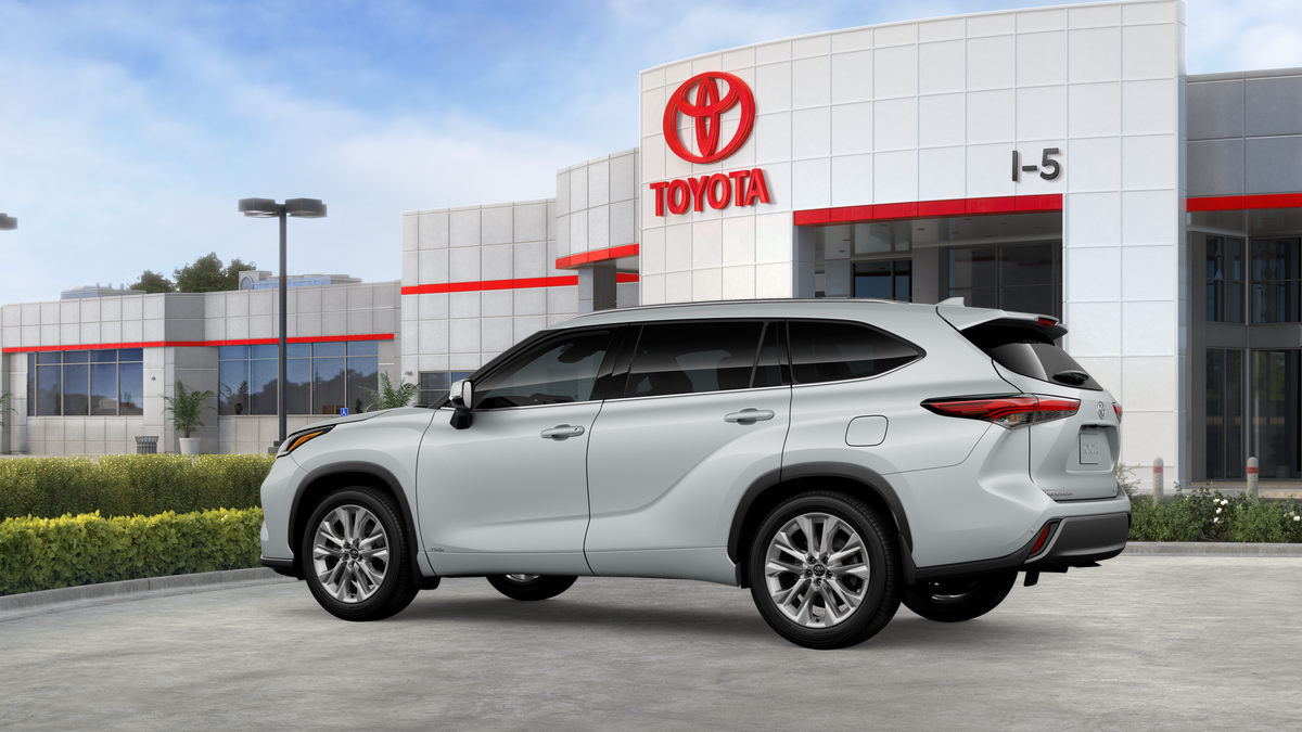 2026 Toyota Highlander Hybrid Limited