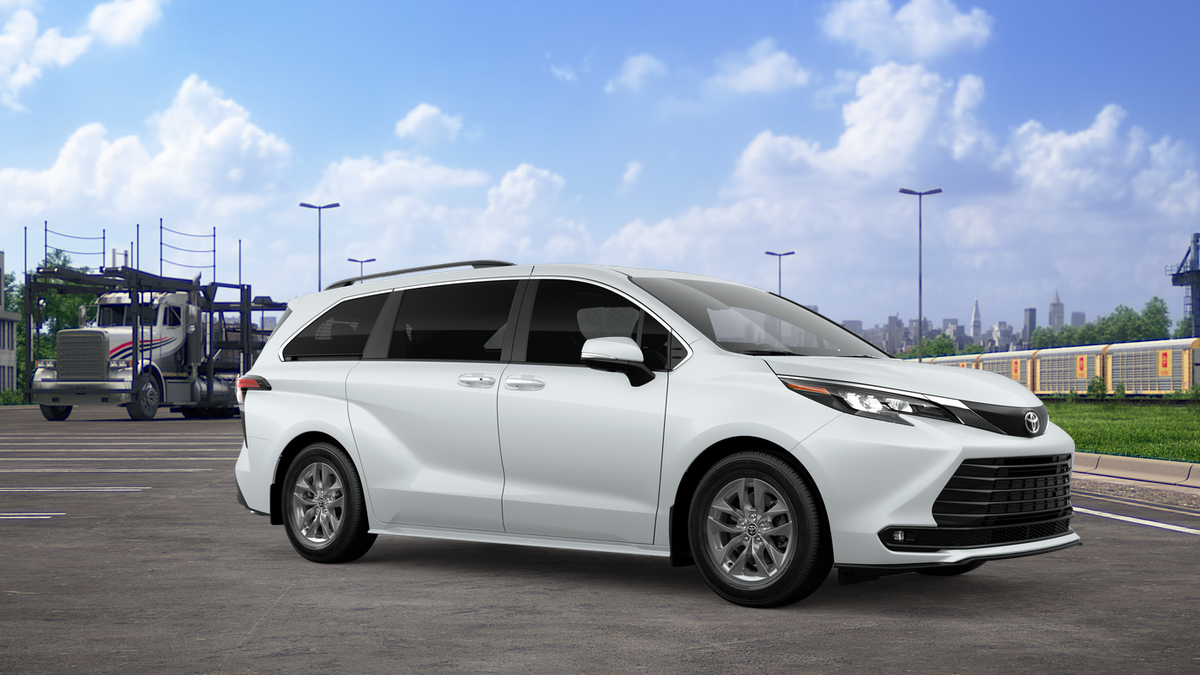 2026 Toyota Sienna XLE
