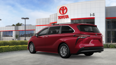 2026 Toyota Sienna XLE