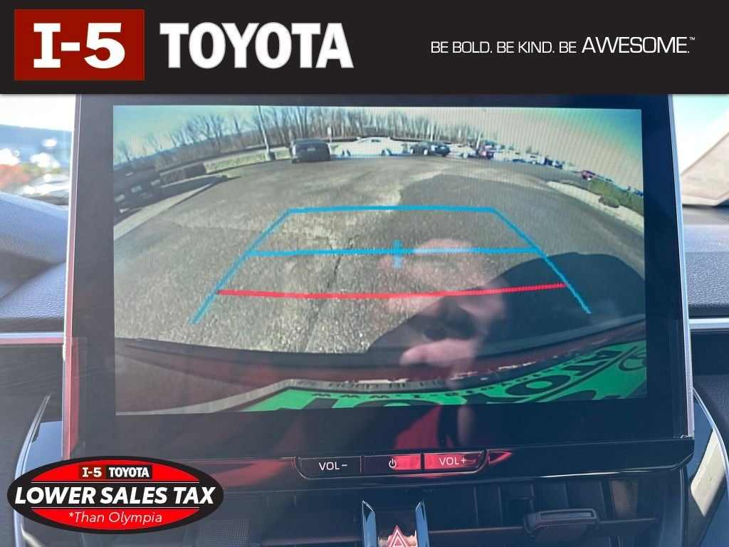 2026 Toyota Corolla Cross LE