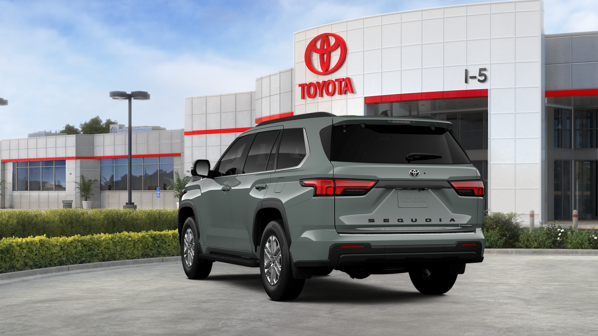 2026 Toyota Sequoia SR5