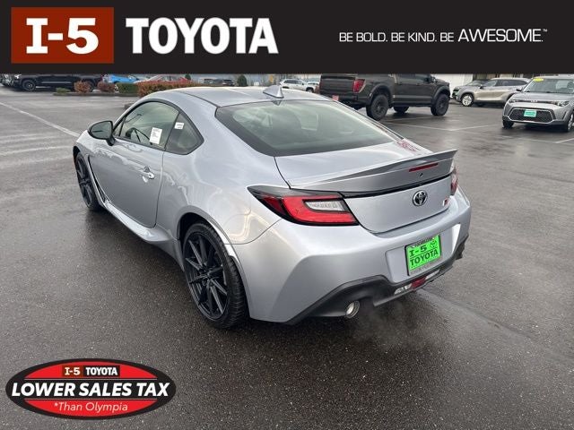 2025 Toyota GR86 Premium MT