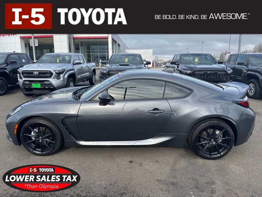 2026 Toyota GR86 Premium MT