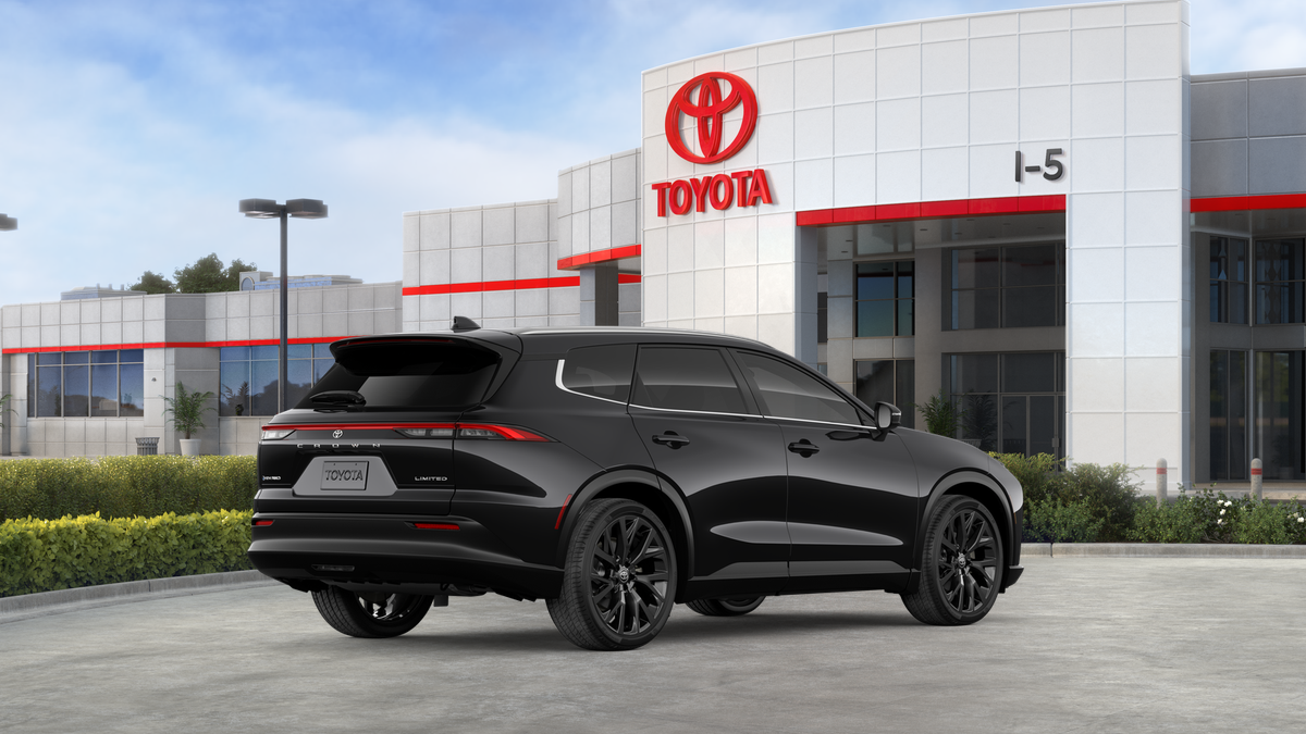 2025 Toyota Toyota Crown Signia Limited