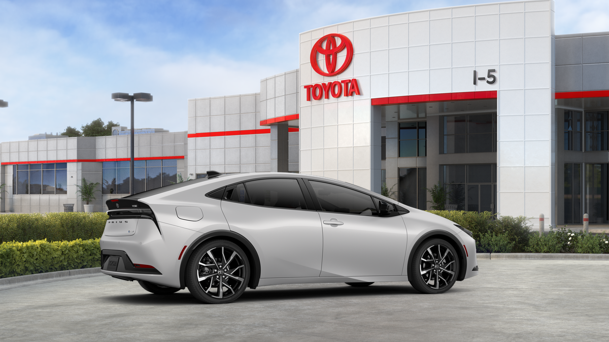 2026 Toyota Prius Plug-in Hybrid XSE