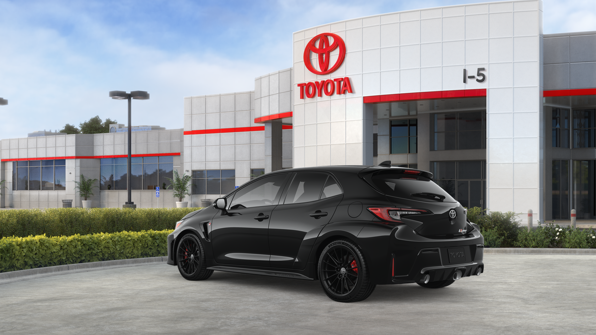 2026 Toyota GR Corolla Premium Plus DAT